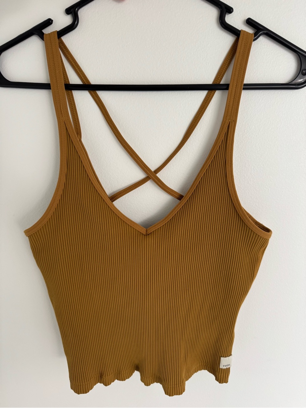 VUORI Ribbed Crisscross Strap Tank Top